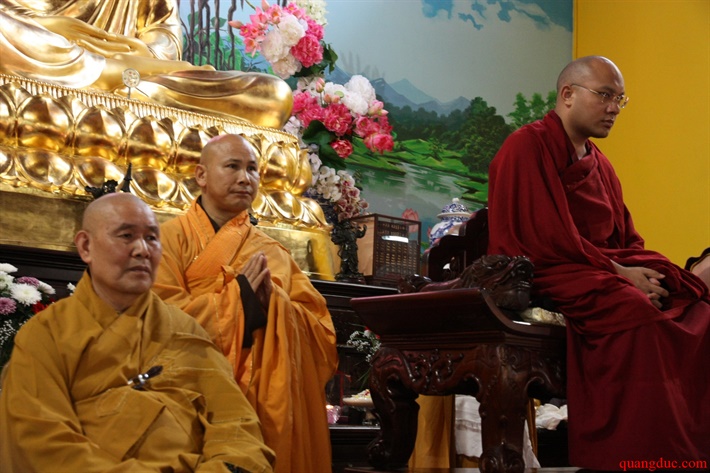 Duc Karmapa vieng tham Chua Khanh Anh (121)