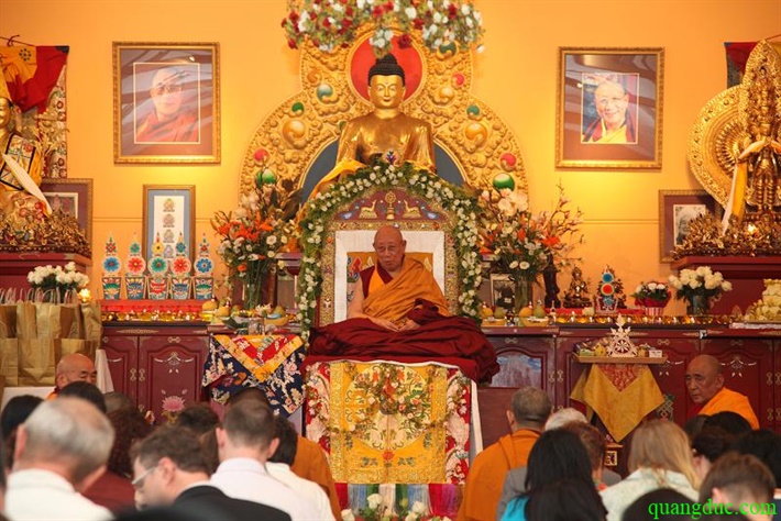 Kyabje Khensur Kangurwa Lobsang Thubten Rinpoche (57)