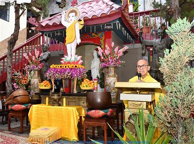 Chùa Việt Nam, Los Angeles - Đại lễ Phật Đản (14)