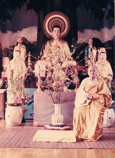 Hình Lưu Niệm - Từ Vân Tự Mậu Thìn 1988