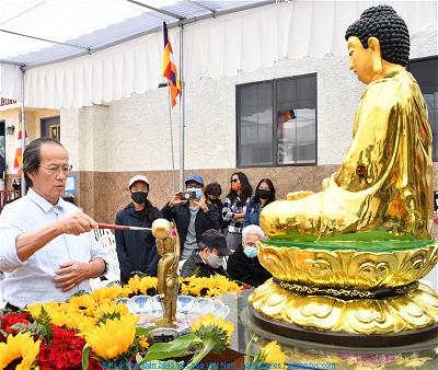 Chùa Việt Nam, Los Angeles - Đại lễ Phật Đản (71)