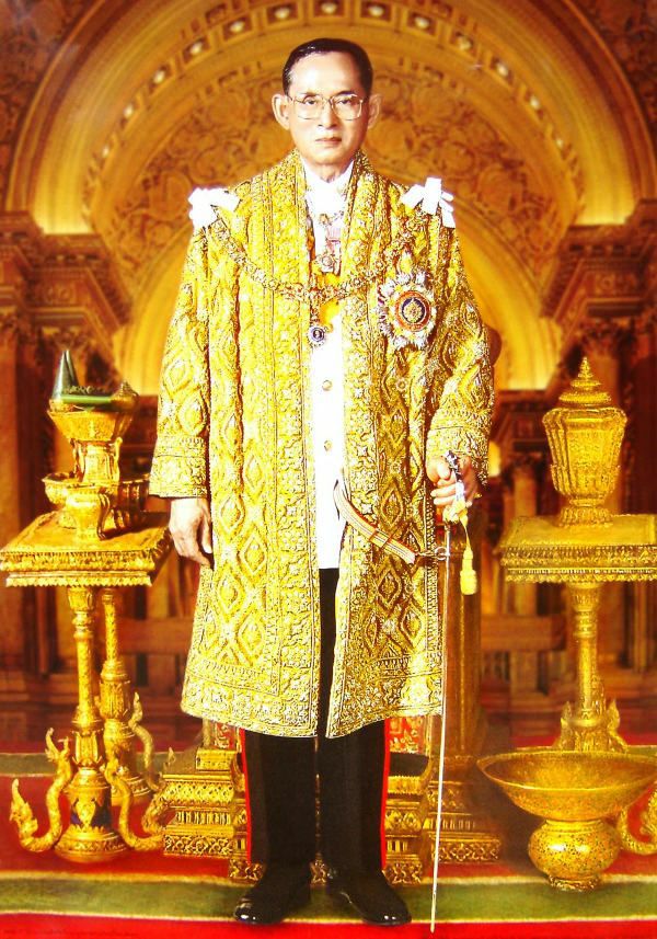 Vua Bhumibol Adulyadej-1a