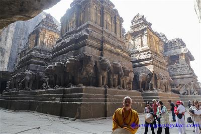 Ellora cave (166)