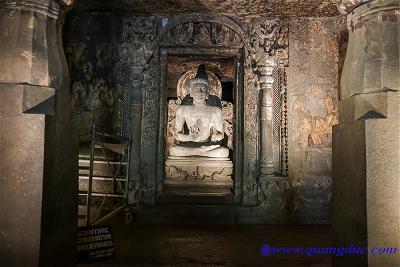 Ajanta cave (102)