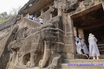 Ajanta cave (142)