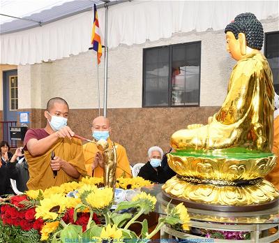 Chùa Việt Nam, Los Angeles - Đại lễ Phật Đản (54)