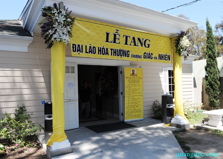 Hoi dong Lien Ton vieng tang le HT Giac Nhien (3)