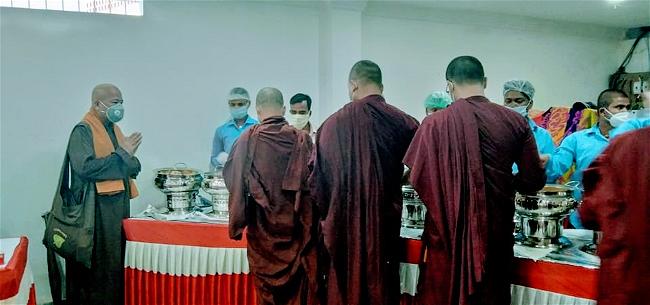 Lễ cúng dường Trai Tăng trên xứ Phật-16