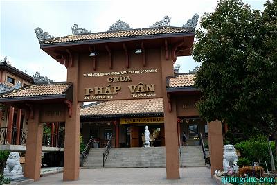 Le Phat Dan 2642_Chua Phap Van (1)