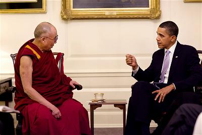 Dalai_Lama_in_the_Map_Room