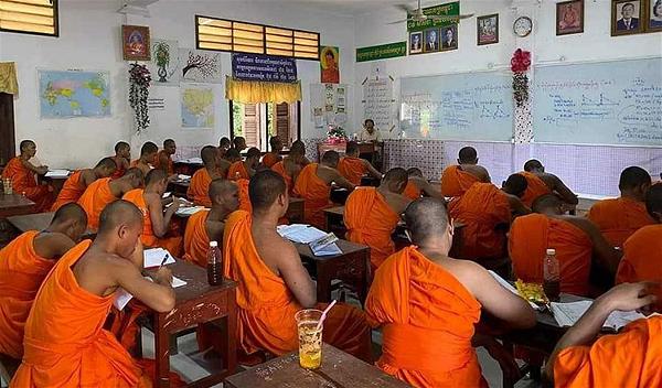 Các trường Phật học Campuchia Chuẩn bị Mở cửa