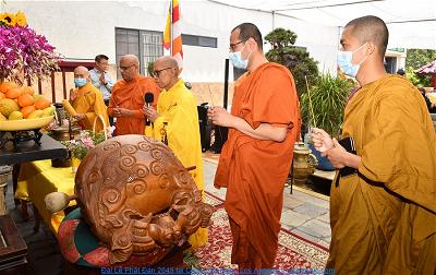 Chùa Việt Nam, Los Angeles - Đại lễ Phật Đản (33)