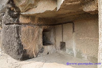 Ajanta cave (147)