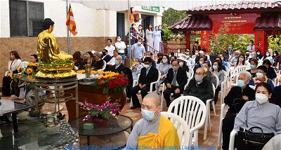 Chùa Việt Nam, Los Angeles - Đại lễ Phật Đản (18)
