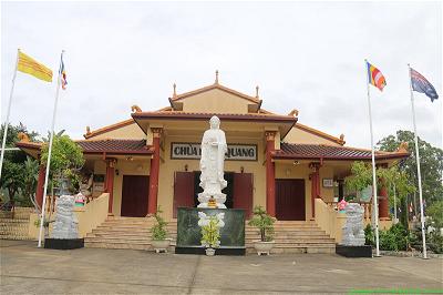 Chua Phap Quang don xuan At Mui 2015 (16)
