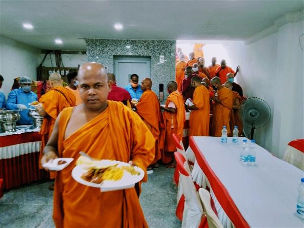 Lễ cúng dường Trai Tăng trên xứ Phật-36