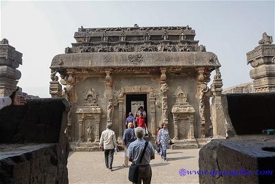 Ellora cave (194)