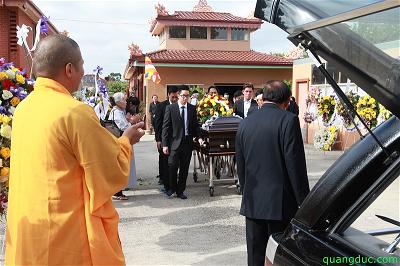 Lle di quan hoa tang luat su Nguyen Tan Si (59)
