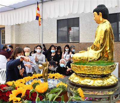 Chùa Việt Nam, Los Angeles - Đại lễ Phật Đản (62)