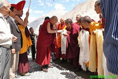 Dalai_Lama (90)