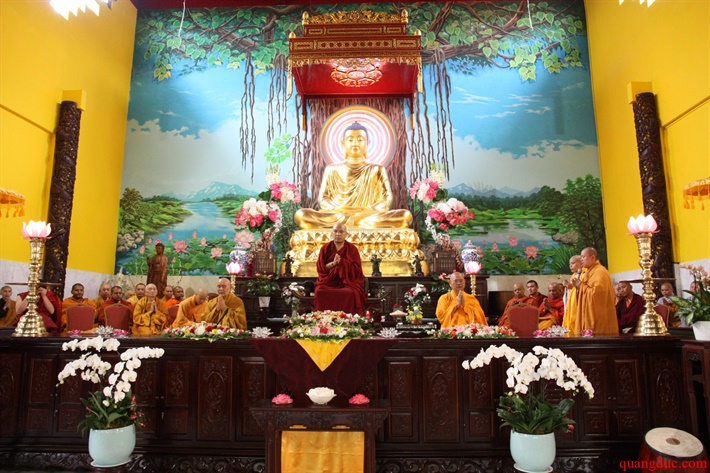 Duc Karmapa vieng tham Chua Khanh Anh (98)