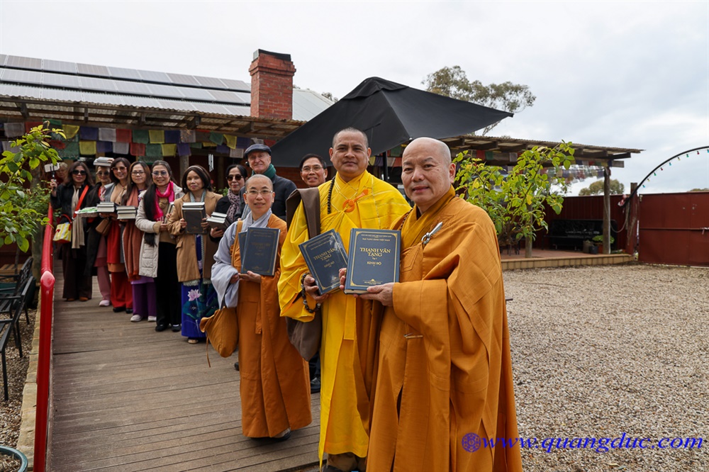 Guru Rinpoche (6)