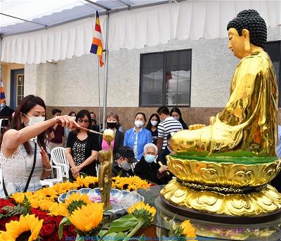 Chùa Việt Nam, Los Angeles - Đại lễ Phật Đản (65)